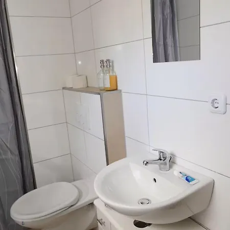 Apartment Calm Im Erdgeschoss Mit Eigenem Eingang *