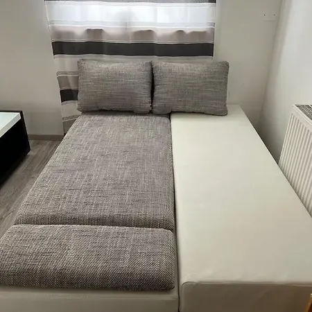 Daire Calm Im Erdgeschoss Mit Eigenem Eingang *