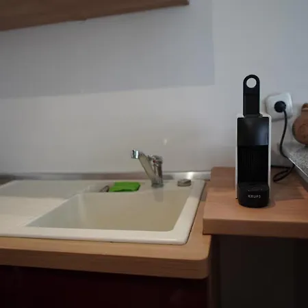 Calm Im Erdgeschoss Mit Eigenem Eingang Daire *